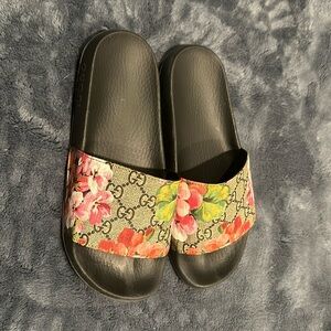 Gucci slides